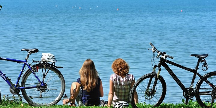 Radtour: Pause am Bodensee